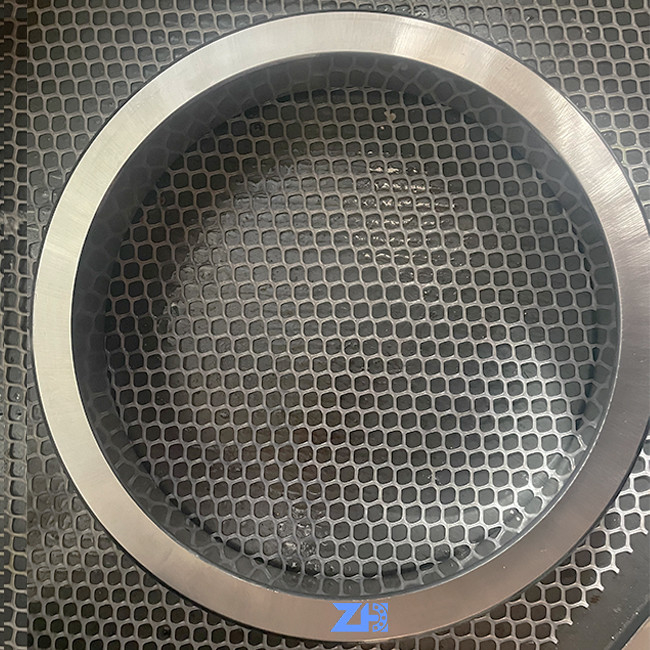 06000-32052 0600032052 Taper Roller Bearing Untuk Aplikasi Tekanan Tinggi Dengan Presisi P0/P6/P5/P4